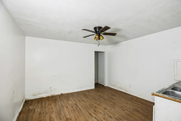 $249,900 | 242 Bishop Street, Livingston, TX 77351