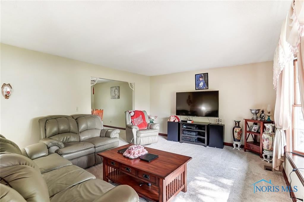 2318 Springmill Road Findlay, OH 45840 - Photo 5 of 32 Gallery Image 5