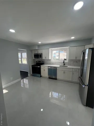 $799,999 | 74 Jerusalem Avenue, Massapequa, NY 11758