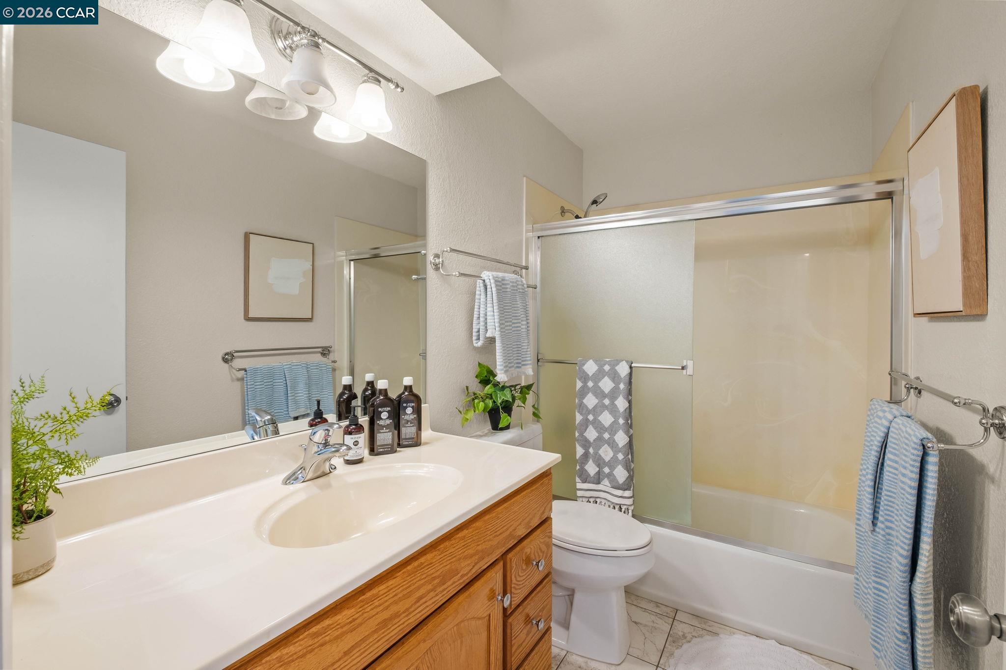 1331 Waterfall Way Concord, CA 94521 - Photo 22 of 33