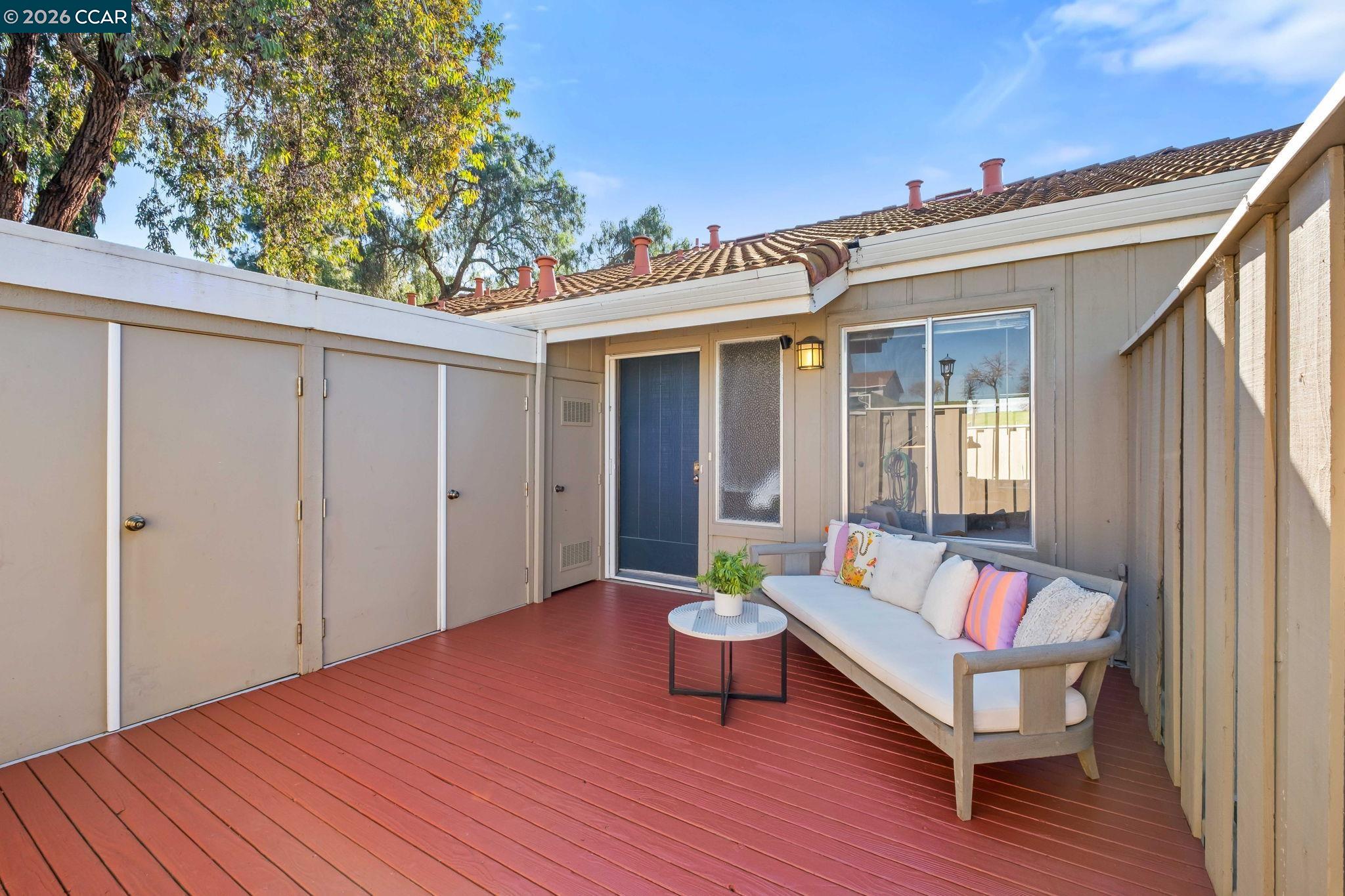 1331 Waterfall Way Concord, CA 94521 - Photo 25 of 33