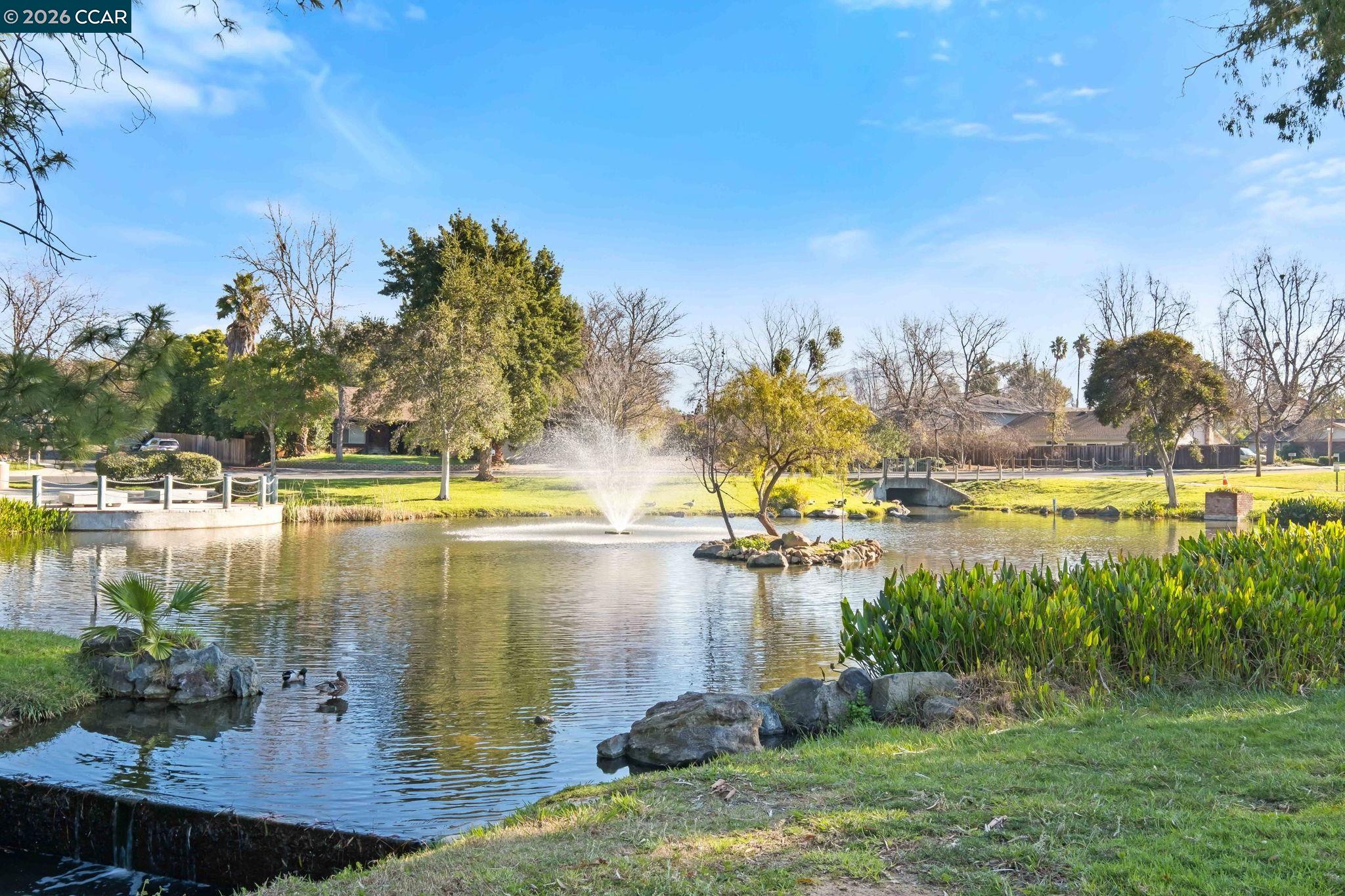 1331 Waterfall Way Concord, CA 94521 - Photo 27 of 33