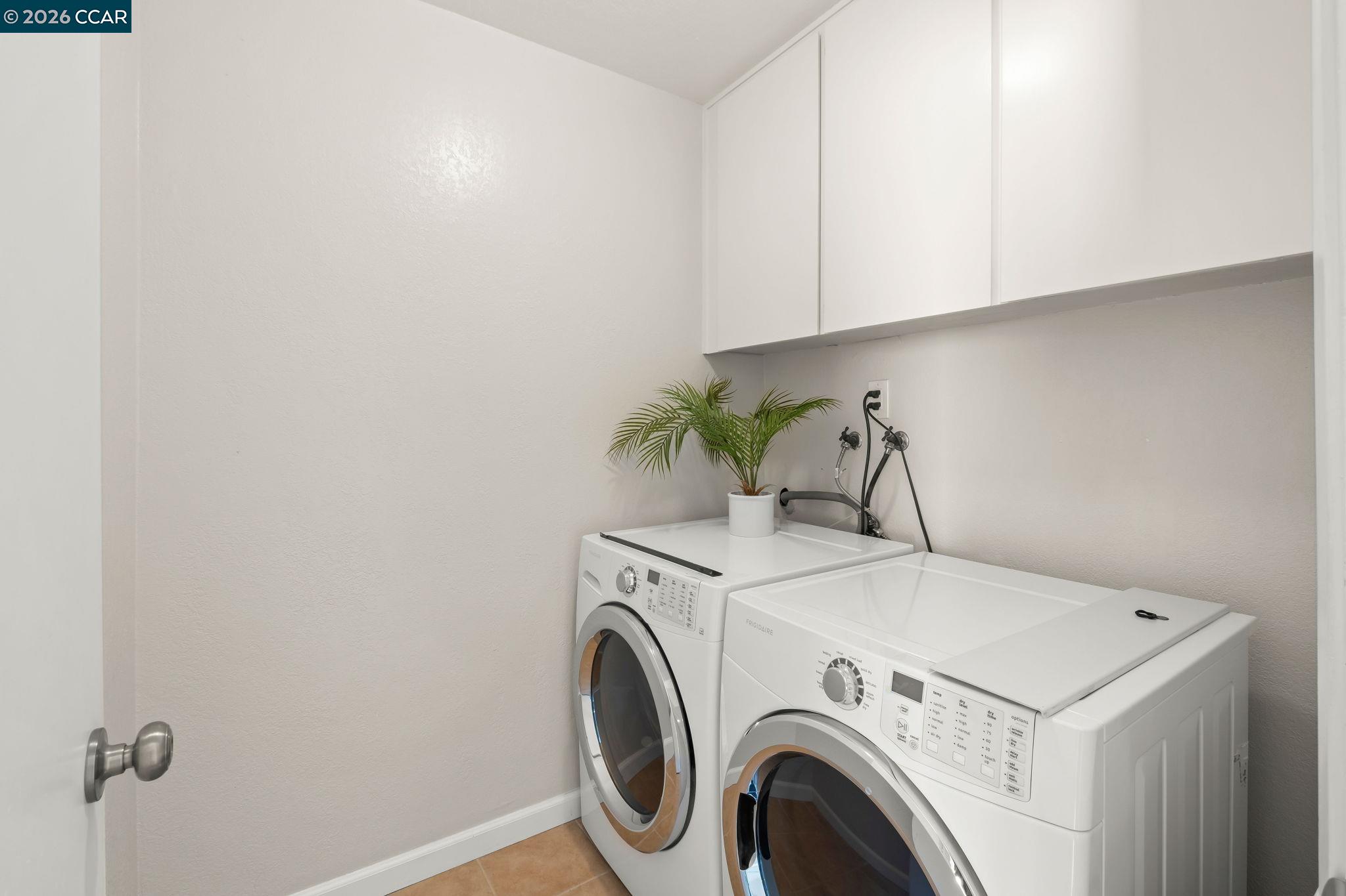 1331 Waterfall Way Concord, CA 94521 - Photo 7 of 33