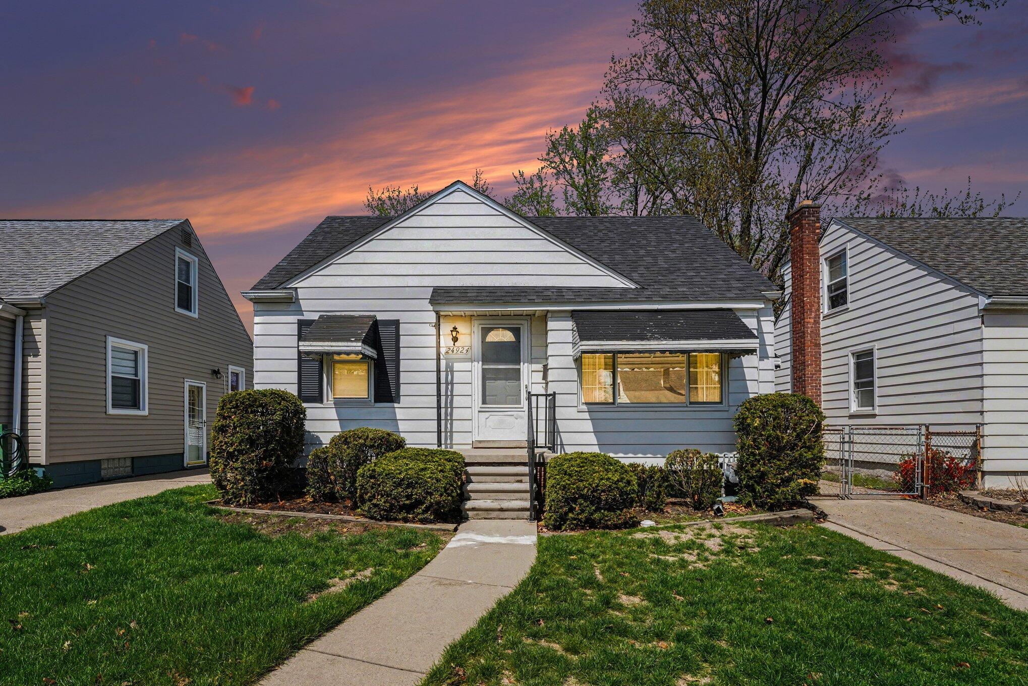 24924 Princeton Street Dearborn, MI 48124 - Photo 16 of 16 001_file_6632
