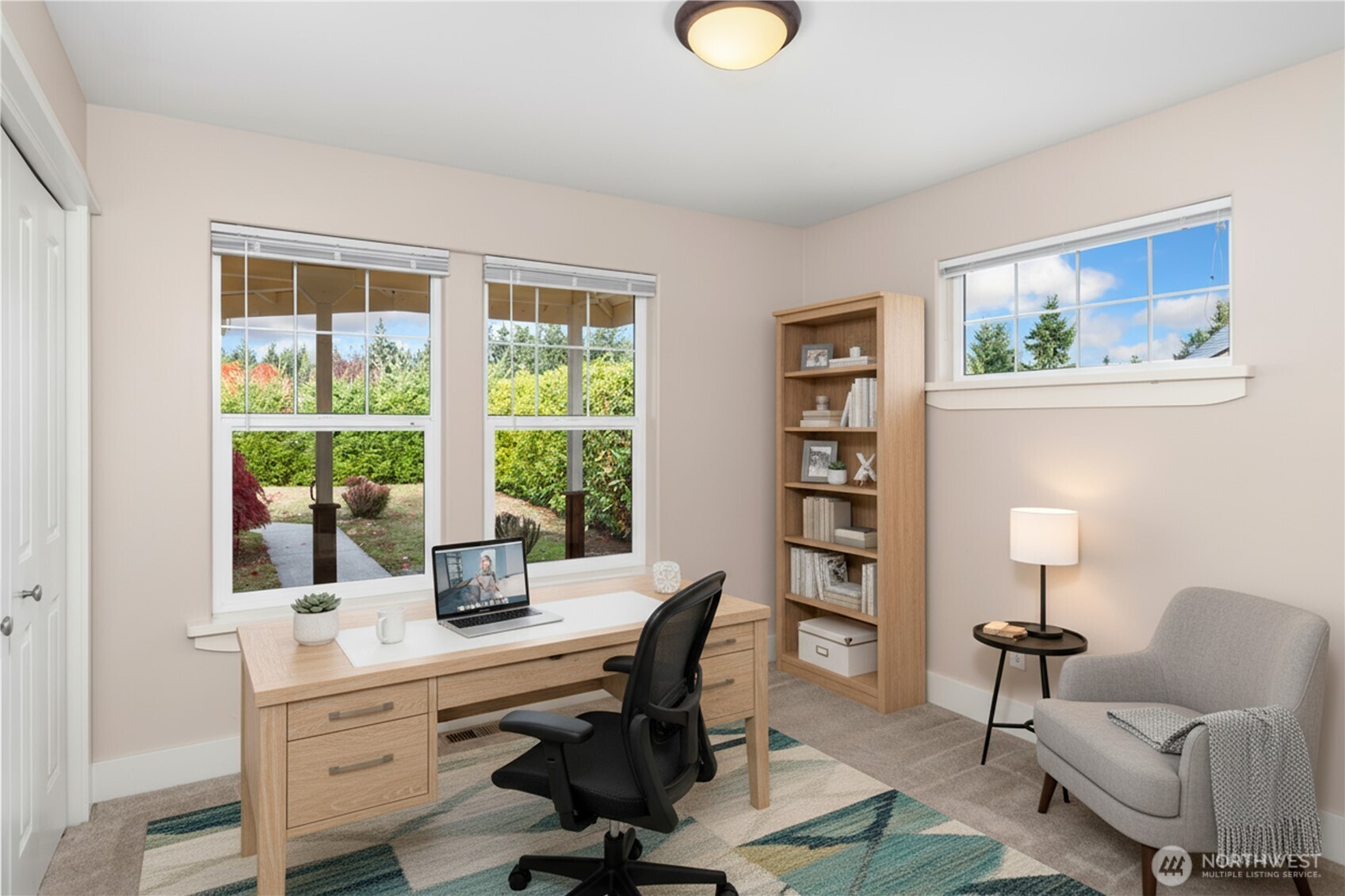 31 Pete's Spur Port Hadlock, WA 98339 - Photo 19 of 31 a view of a workspace with furniture and a window