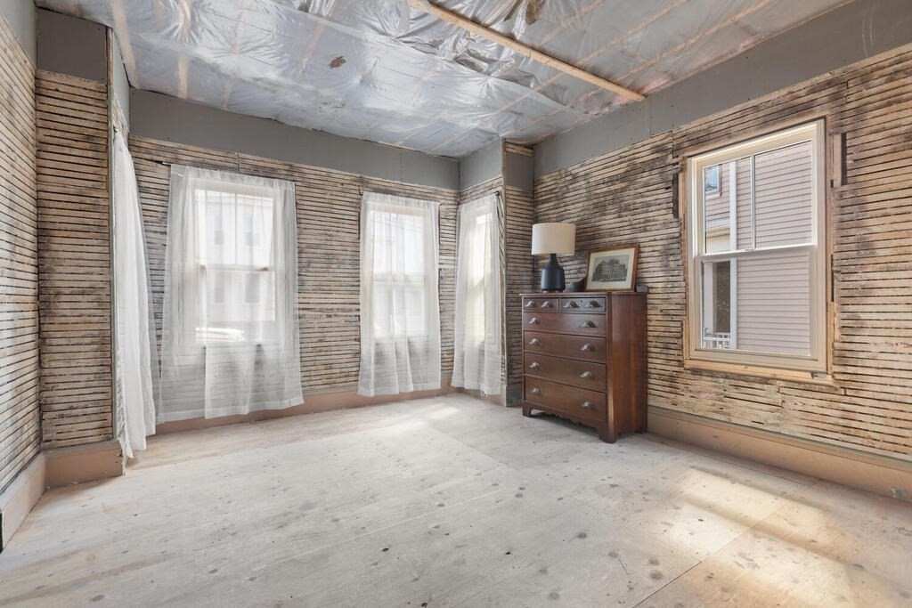 16 Wesley Park Somerville, MA 02143 - Photo 14 of 28