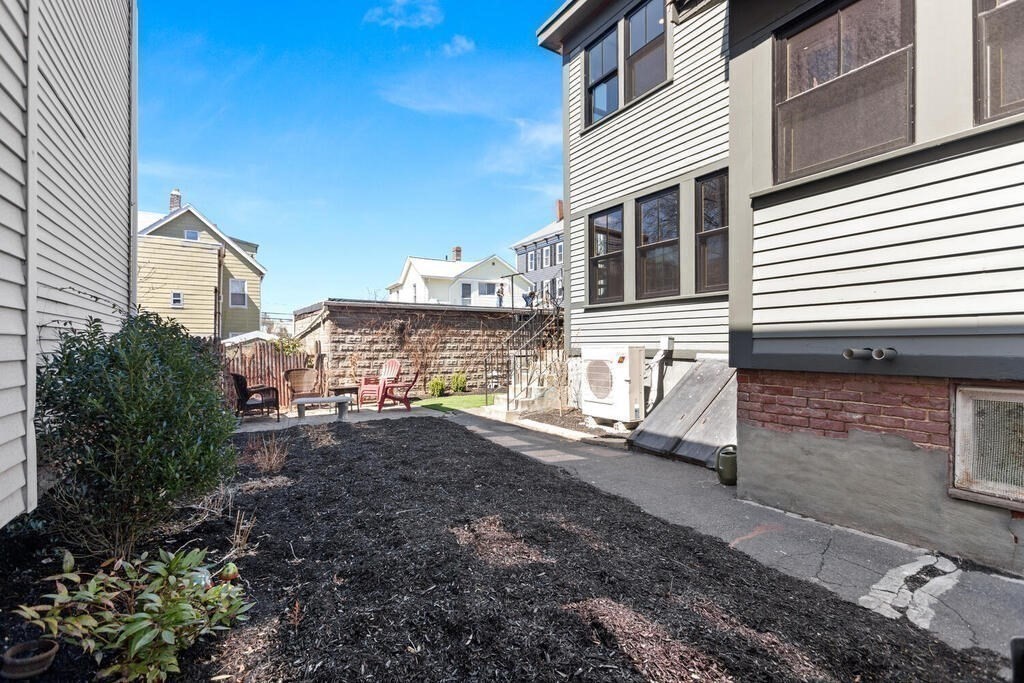 16 Wesley Park Somerville, MA 02143 - Photo 23 of 28