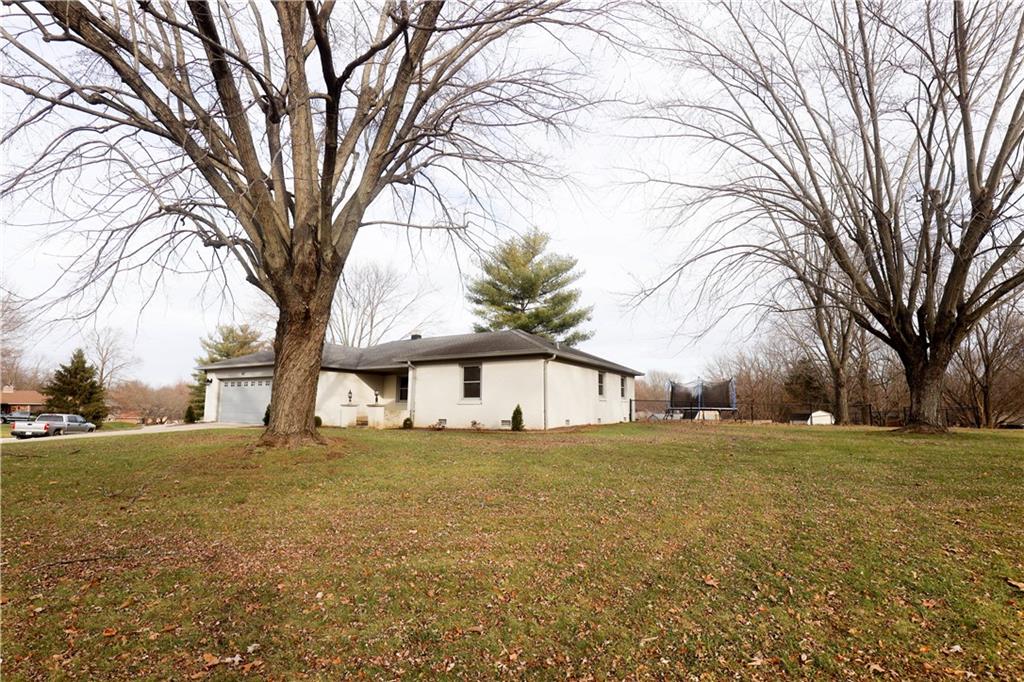 471 Leaning Tree Road Greenwood, IN 46142 - Photo 3 of 29 Gallery Image 3