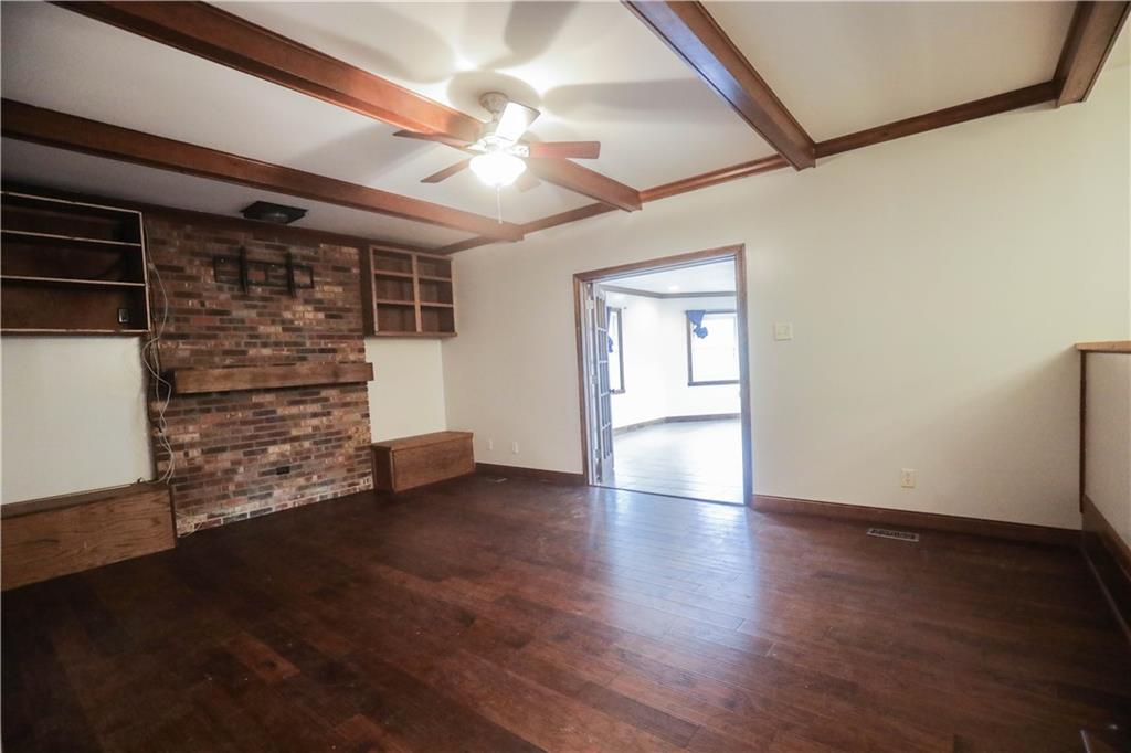471 Leaning Tree Road Greenwood, IN 46142 - Photo 8 of 29 Gallery Image 8