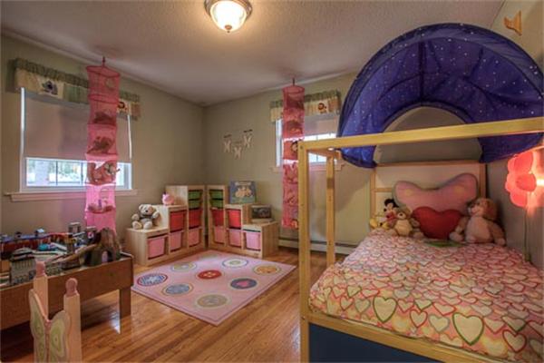61 Dunster Road Bedford, MA 01730 - Photo 14 of 18 Gallery Image 14