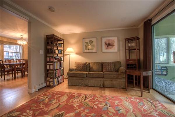 61 Dunster Road Bedford, MA 01730 - Photo 8 of 18 Gallery Image 8