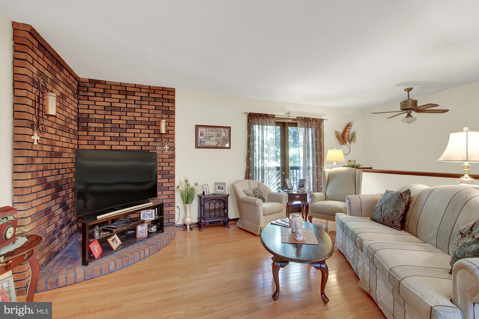 2051 Neal Road Pylesville, MD 21132 - Photo 2 of 29 Living Room