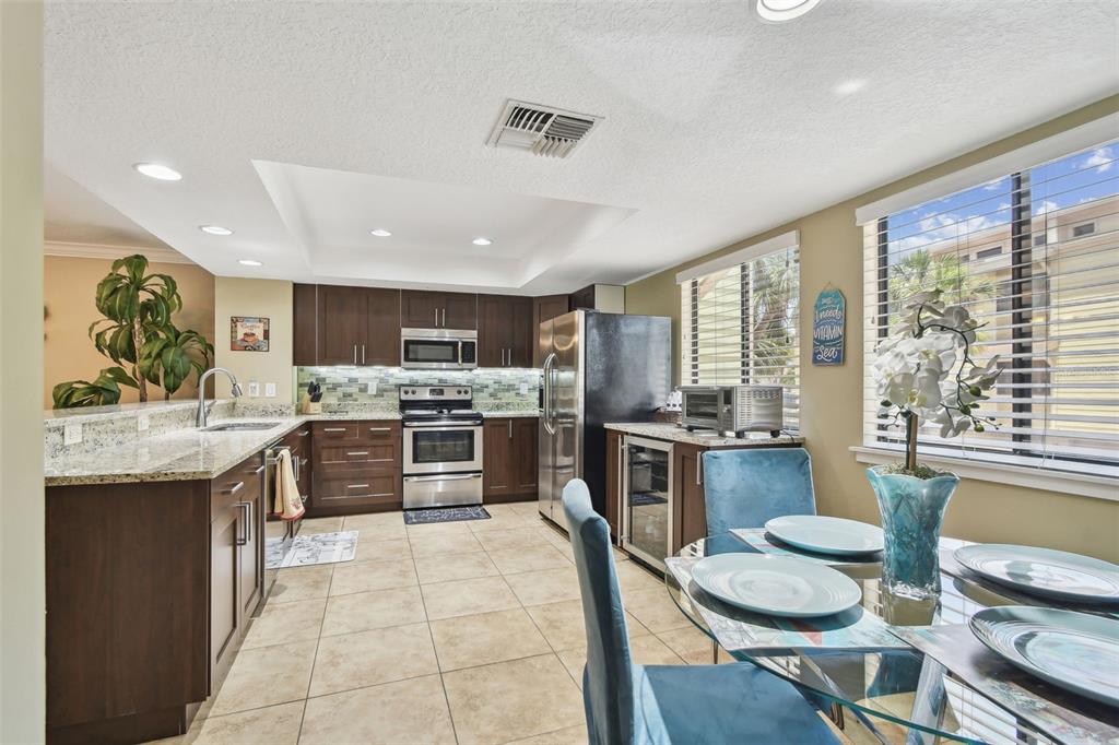 511 Sandy Hook Road Treasure Island, FL 33706 - Photo 13 of 27