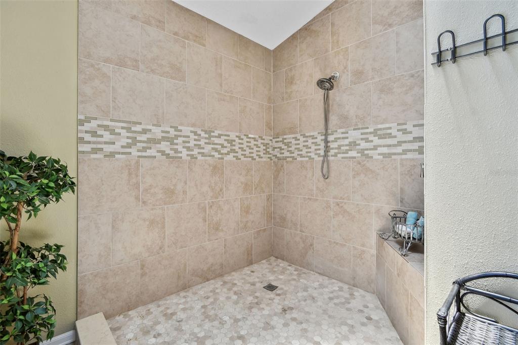 511 Sandy Hook Road Treasure Island, FL 33706 - Photo 19 of 27