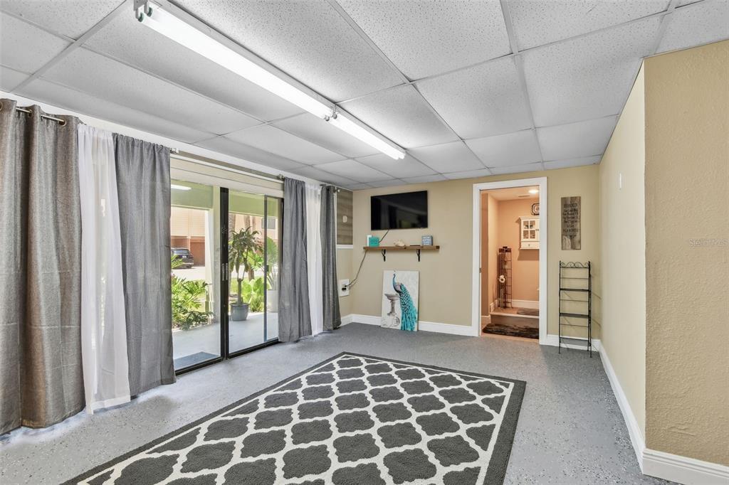 511 Sandy Hook Road Treasure Island, FL 33706 - Photo 4 of 27