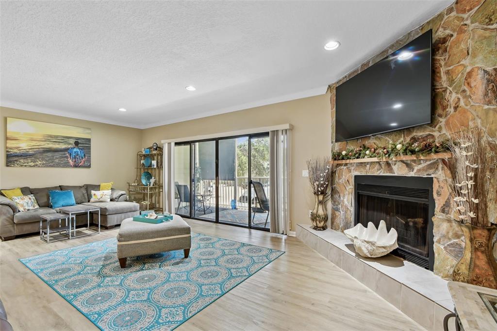 511 Sandy Hook Road Treasure Island, FL 33706 - Photo 10 of 27