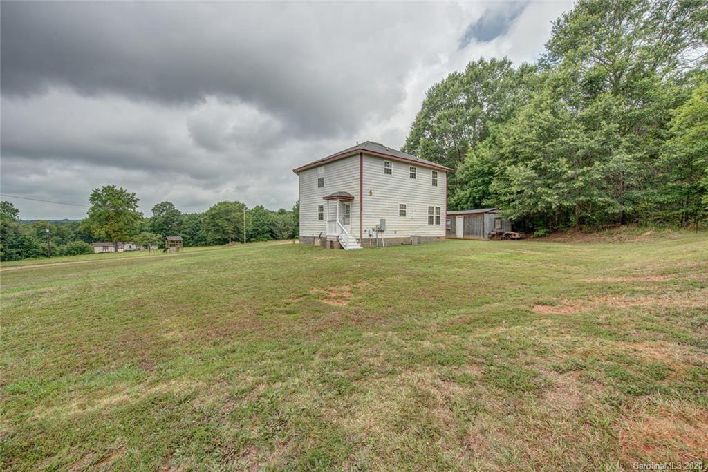 248 Roseborough Road Grover, NC 28073 - Photo 3 of 24 Gallery Image 3