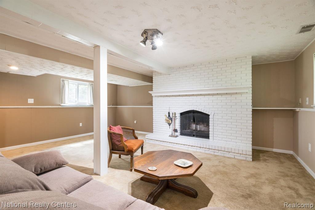3787 Rohr Road Lake Orion, MI 48359 - Photo 24 of 29 Gallery Image 24