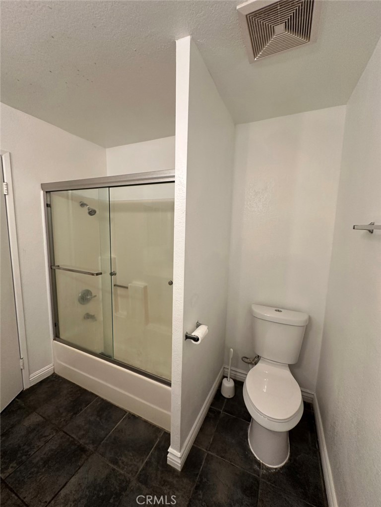 29 Town And Country Road Pomona, CA 91766 - Photo 20 of 24