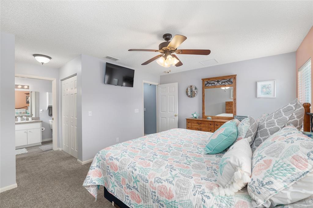 9511 Southwest 93rd Loop Ocala, FL 34481 - Photo 35 of 58