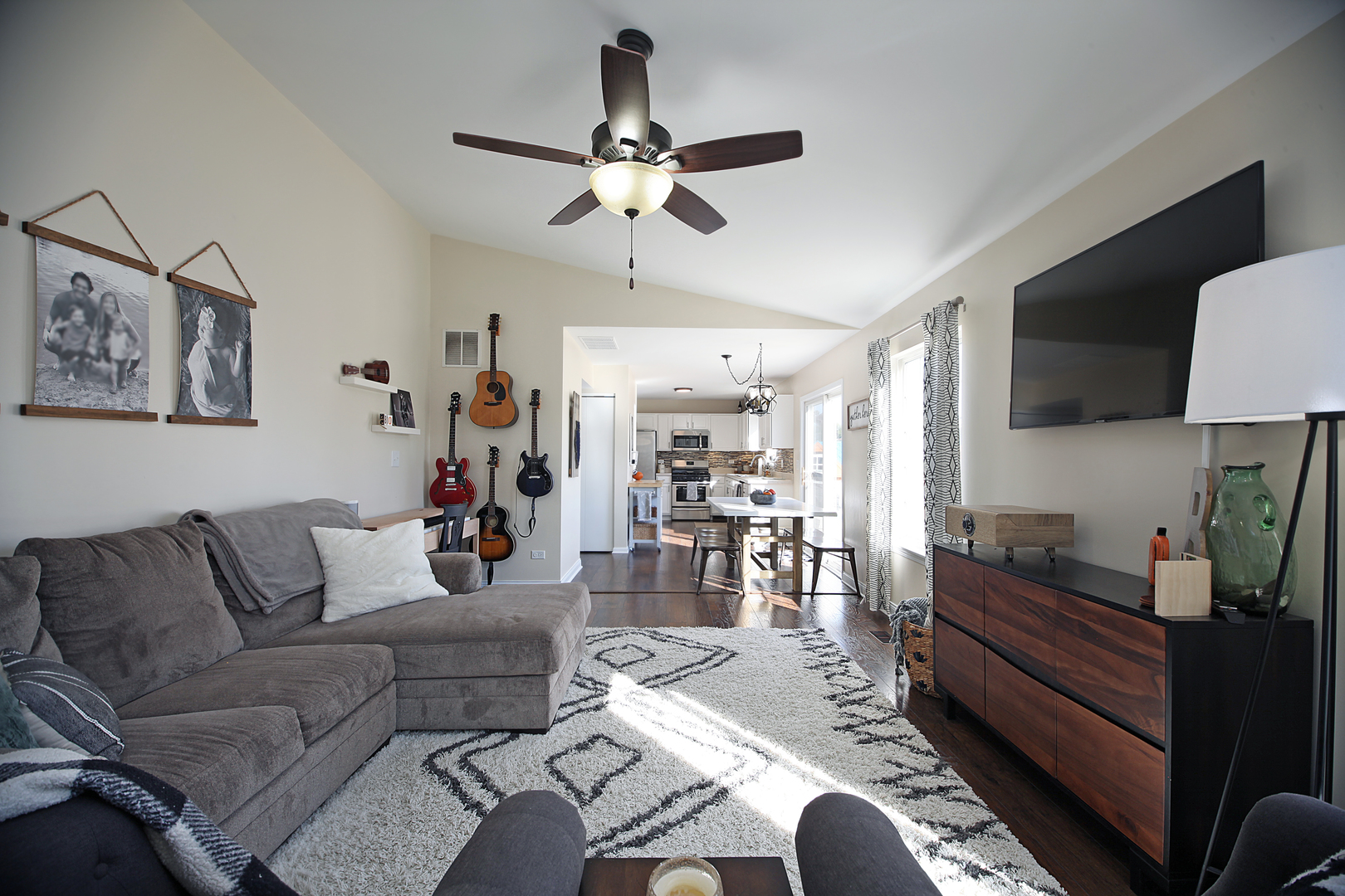 1504 Bluestem Lane Minooka, IL 60447 - Photo 9 of 19