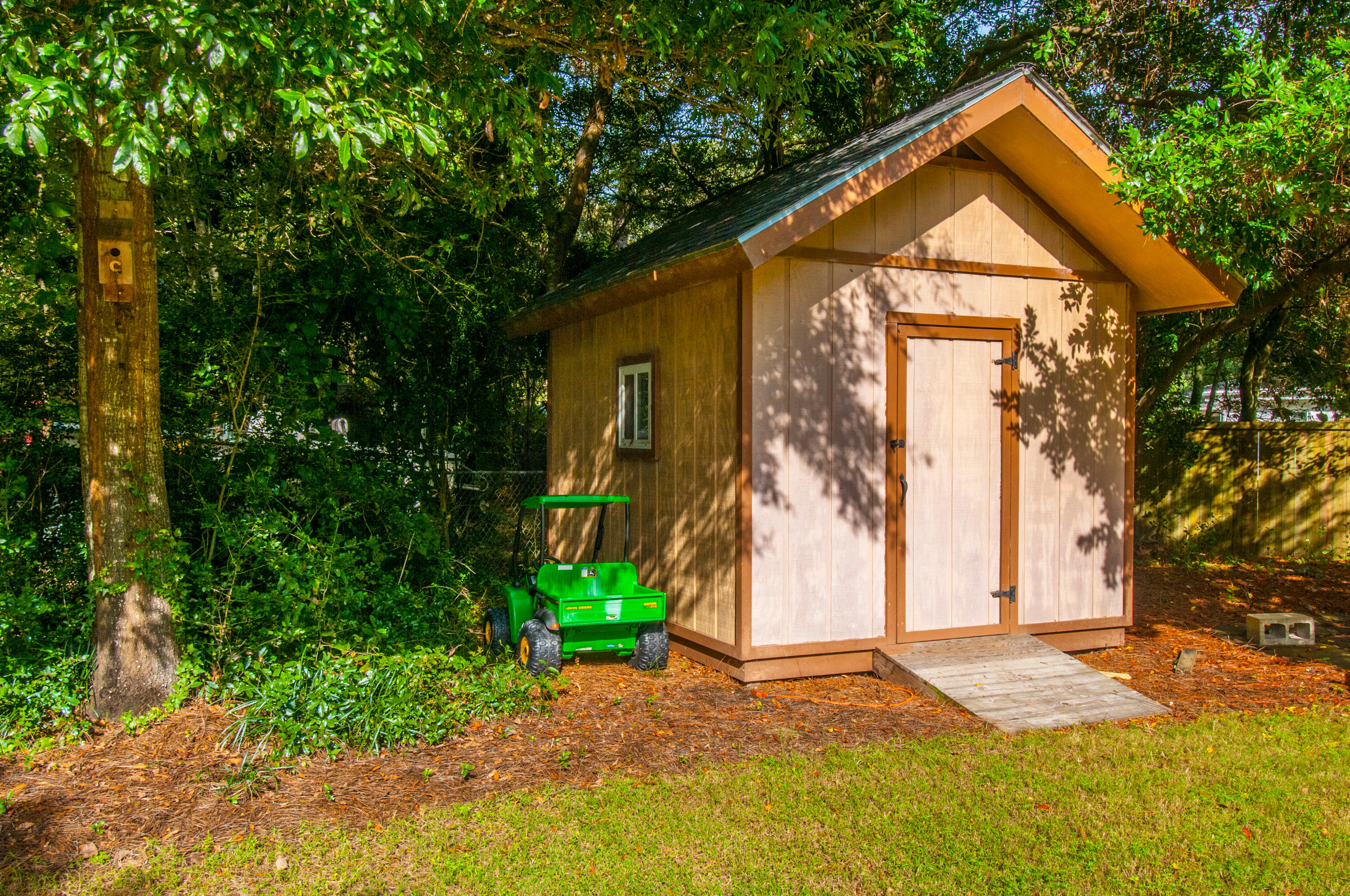 724 Harbor View Road Charleston, SC 29412 - Photo 21 of 21 Extra Storage Shed