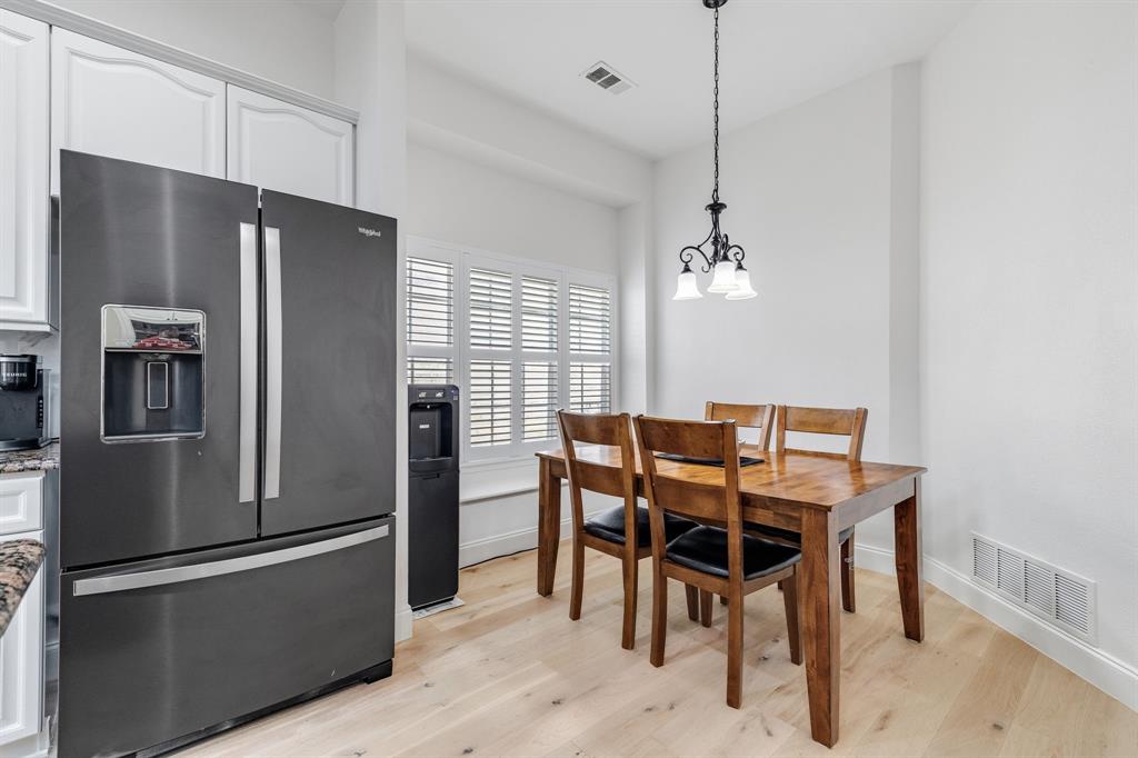 115 St James Road Irving, TX 75063 - Photo 12 of 40