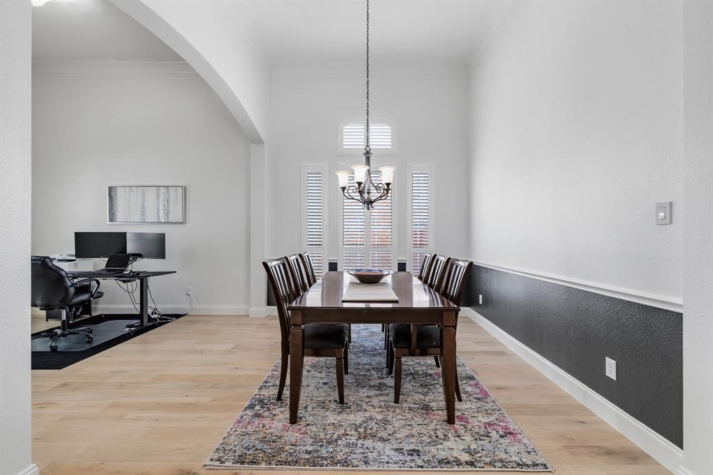 115 St James Road Irving, TX 75063 - Photo 6 of 40