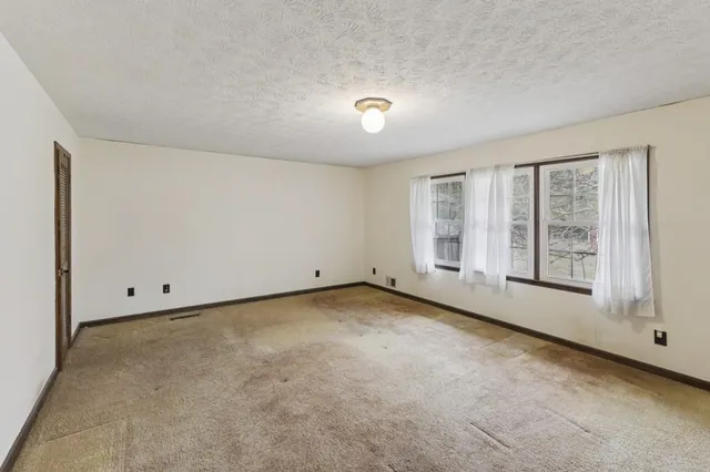 $375,000 | 533 Avalon Drive, Fayetteville, GA 30214