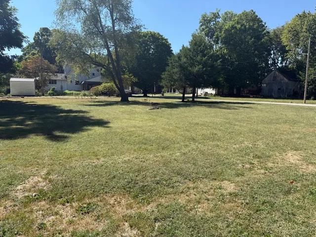 $6,000 | 403 North Hopkins Street, Newman, IL 61942