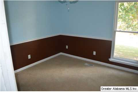 908 Colonial Drive Alabaster, AL 35007 - Photo 5 of 7