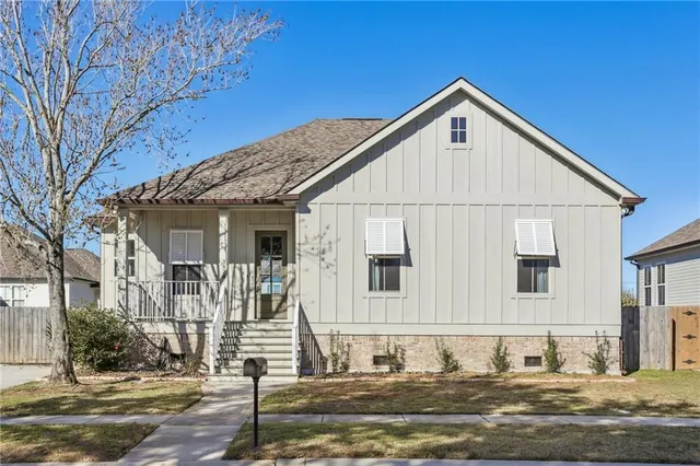 $320,000 | 3828 Dominique Drive, Chalmette, LA 70043