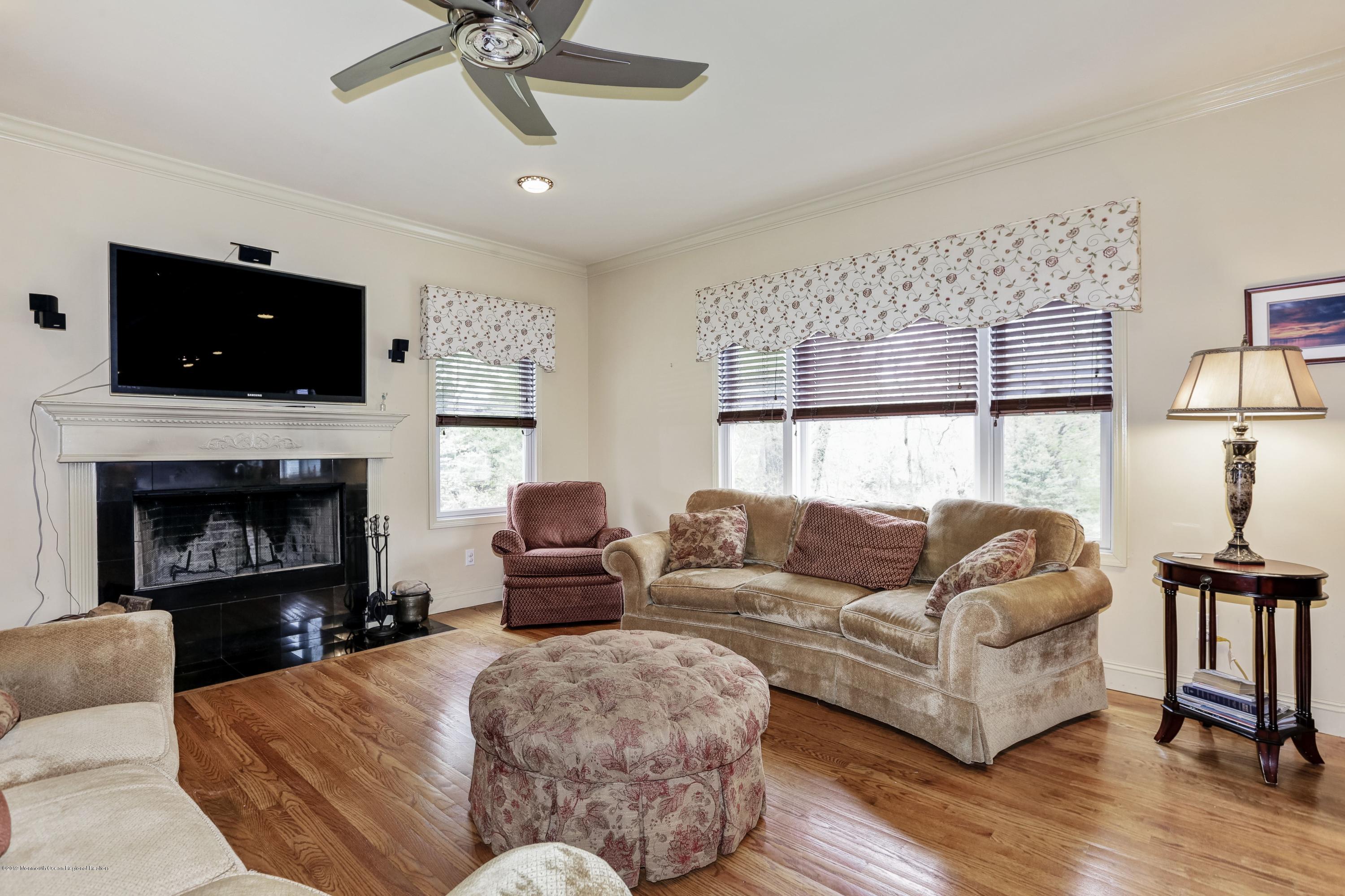 559 Wayside Road Neptune Township, NJ 07753 - Photo 13 of 27 family room4