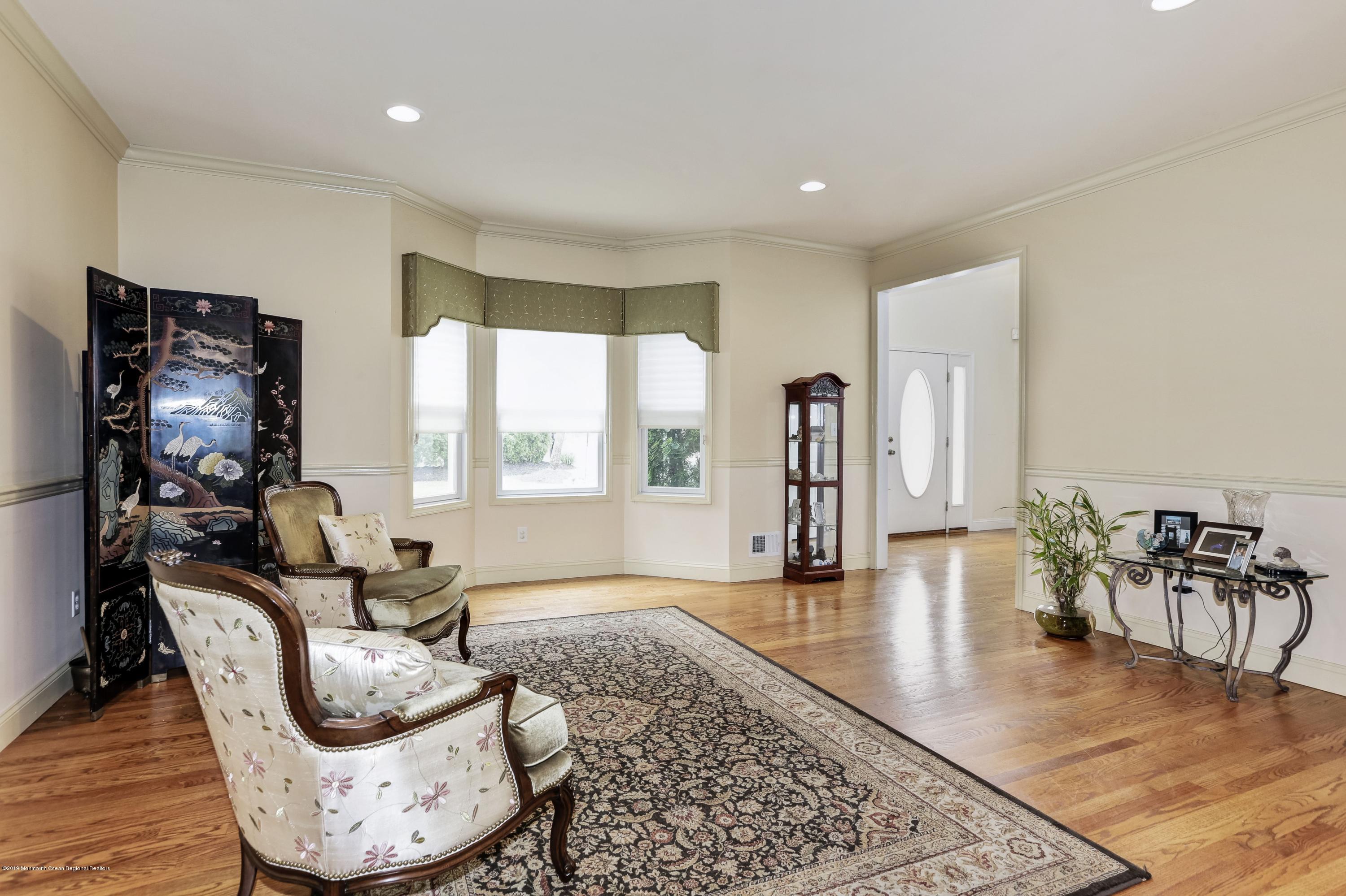 559 Wayside Road Neptune Township, NJ 07753 - Photo 6 of 27 dining room