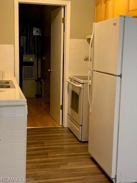 42506 Saratoga Road Canton, MI 48187 - Photo 13 of 32