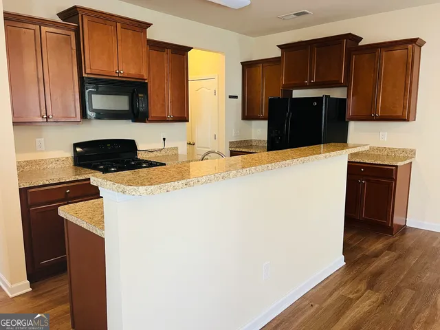 $1,995 | 233 Bobbie Way, Woodstock, GA 30189