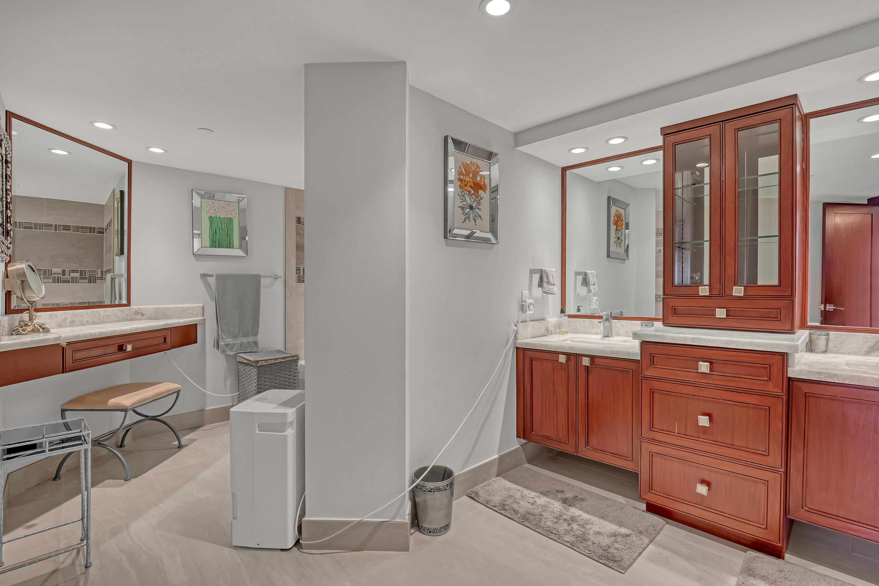 5200 North Ocean Drive, Unit 1902 Riviera Beach, FL 33404 - Photo 25 of 104 Master Bathroom