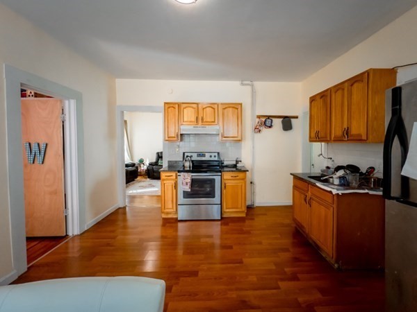 18 Egleston Street, Unit 2 Boston, MA 02130 - Photo 3 of 24