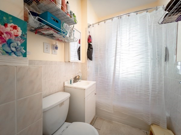 18 Egleston Street, Unit 2 Boston, MA 02130 - Photo 5 of 24