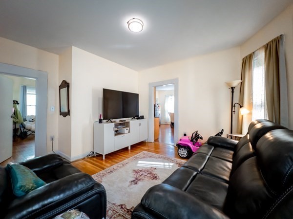 18 Egleston Street, Unit 2 Boston, MA 02130 - Photo 9 of 24
