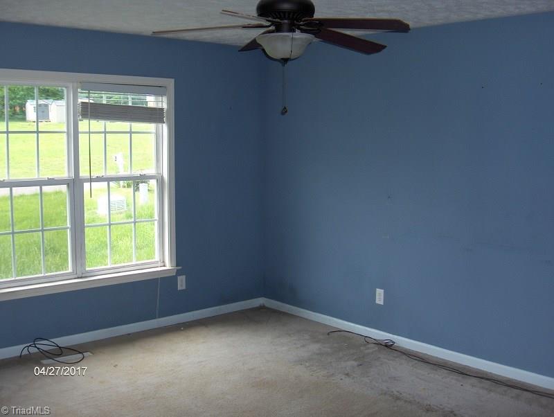 1135 Laurel Crest Road King, NC 27021 - Photo 5 of 12 Gallery Image 5