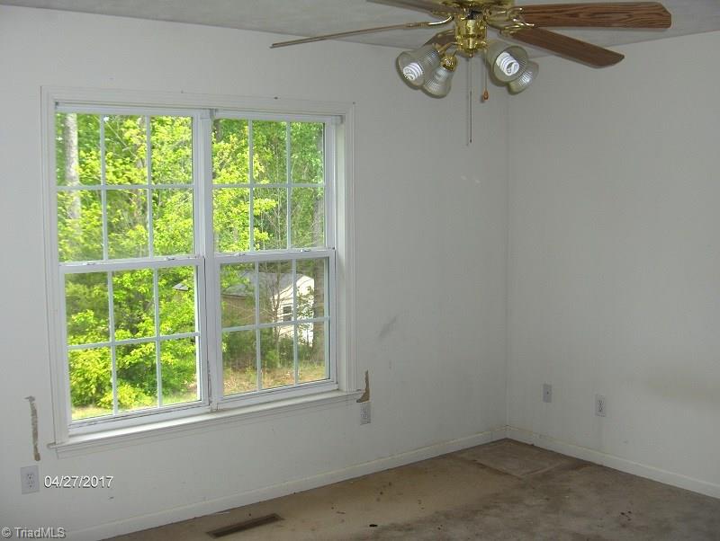 1135 Laurel Crest Road King, NC 27021 - Photo 7 of 12 Gallery Image 7