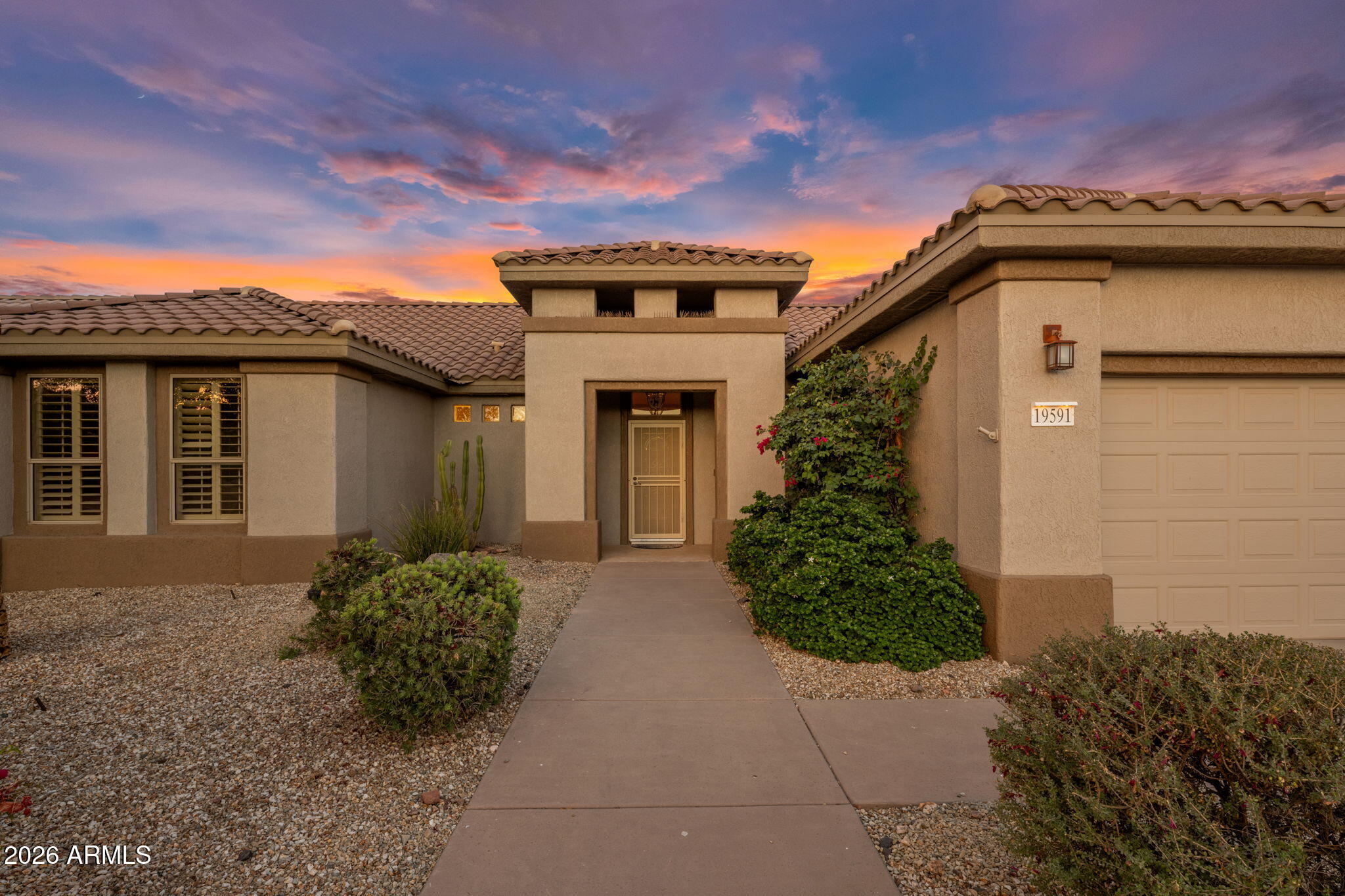 19591 North Rim Drive Surprise, AZ 85374 - Photo 23 of 60 19-web-or-mls-IMG_5976