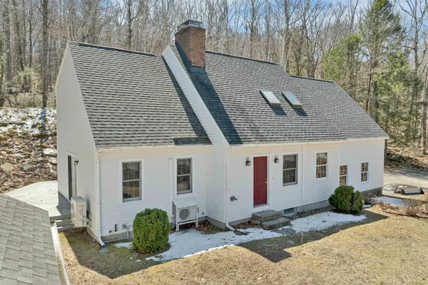 $625,000 | 204 Cherry Valley Road, Alton, NH 03810