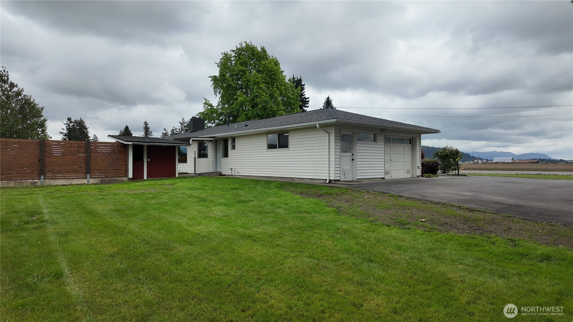 18579 Cook Road Bow, WA 98232 - Photo 31 of 40