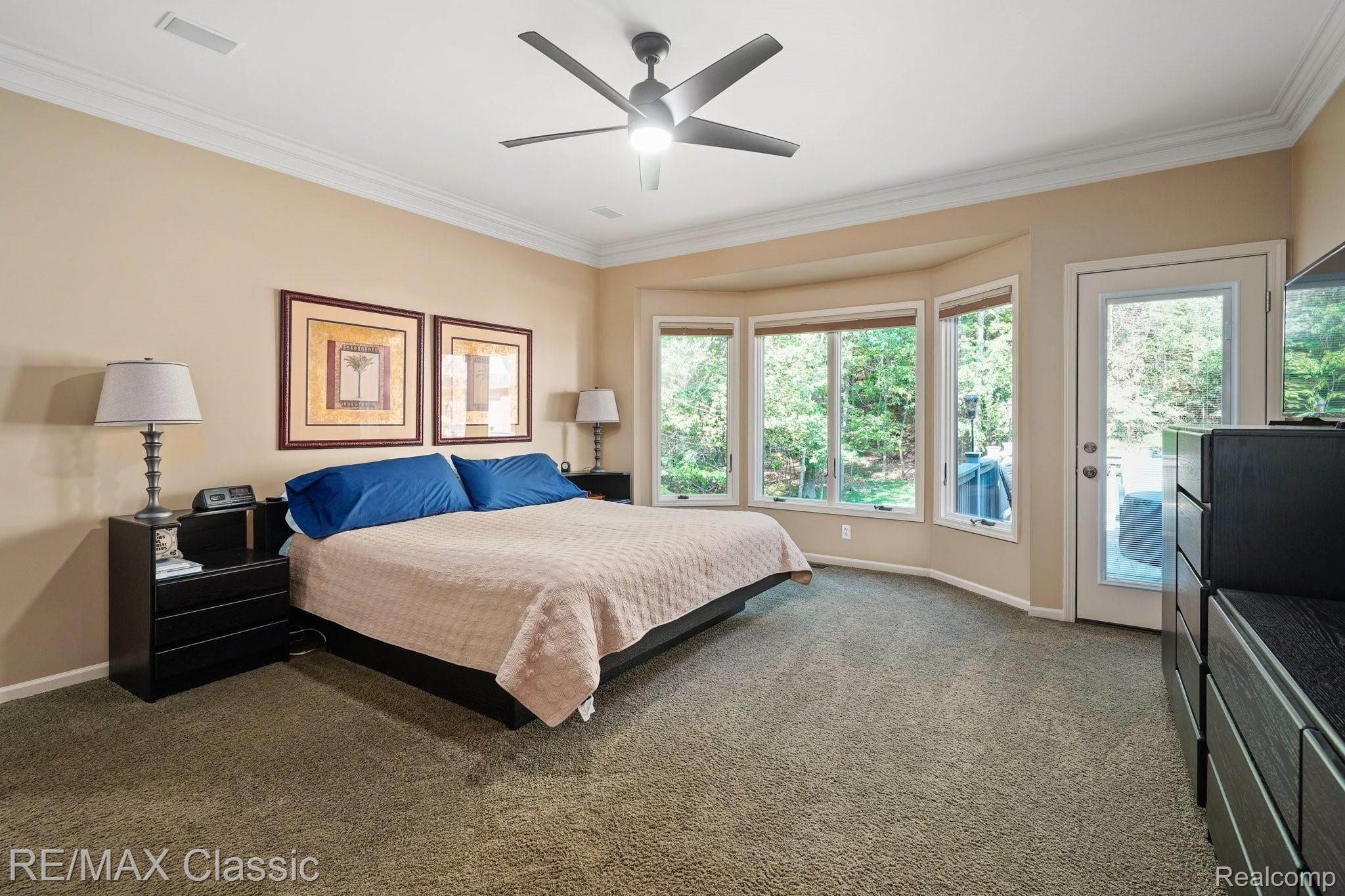 1352 Timber Ridge Court Milford, MI 48380 - Photo 23 of 77 1st Floor Master Suite
