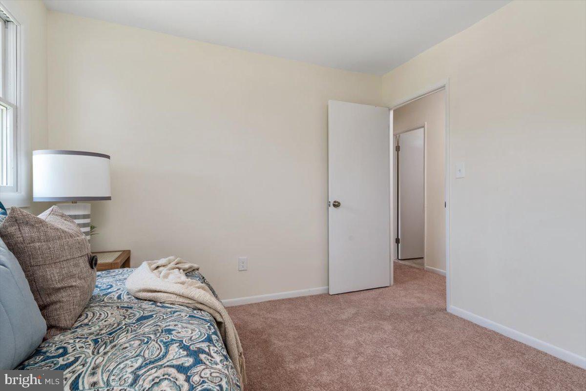 1058 Kings Road Pasadena, MD 21122 - Photo 21 of 27 Bedroom 4