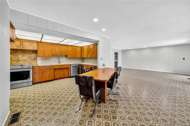 $824,950 | 5382 Park Place, Chino, CA 91710