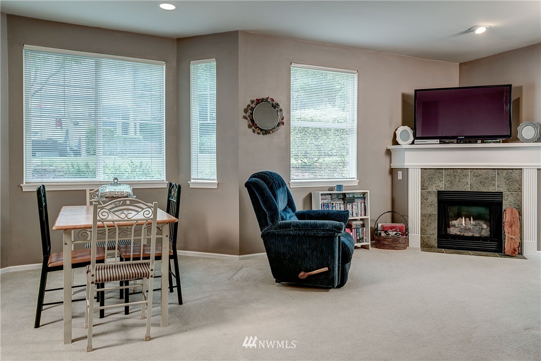 217 South 49th Street, Unit C Renton, WA 98055 - Photo 4 of 16