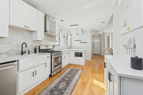 $625,000 | 2427 North Seminary Avenue, Unit 1, Chicago, IL 60614